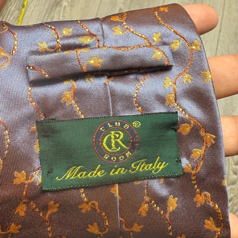 Club Room Patterned Tie made in Italy